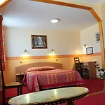 Logis Le Val De Vence Launois-sur-Vence