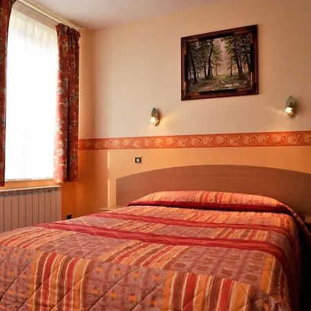 Logis Le Val De Vence Hotel