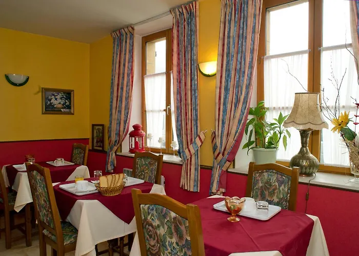 Hotel Logis Le Val De Vence