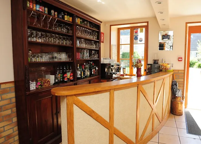 Hotel Logis Le Val De Vence